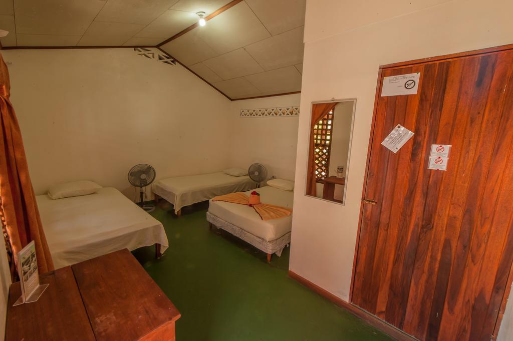 Cabinas Balcon Del Mar Tortuguero Exterior foto