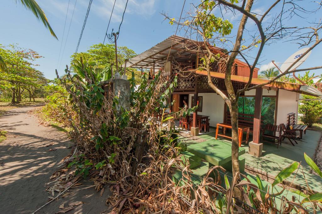 Cabinas Balcon Del Mar Tortuguero Exterior foto