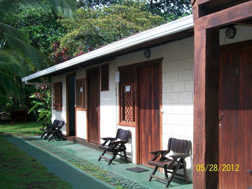 Cabinas Balcon Del Mar Tortuguero Exterior foto