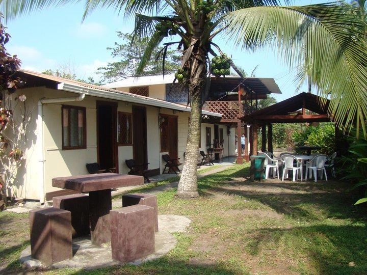 Cabinas Balcon Del Mar Tortuguero Exterior foto