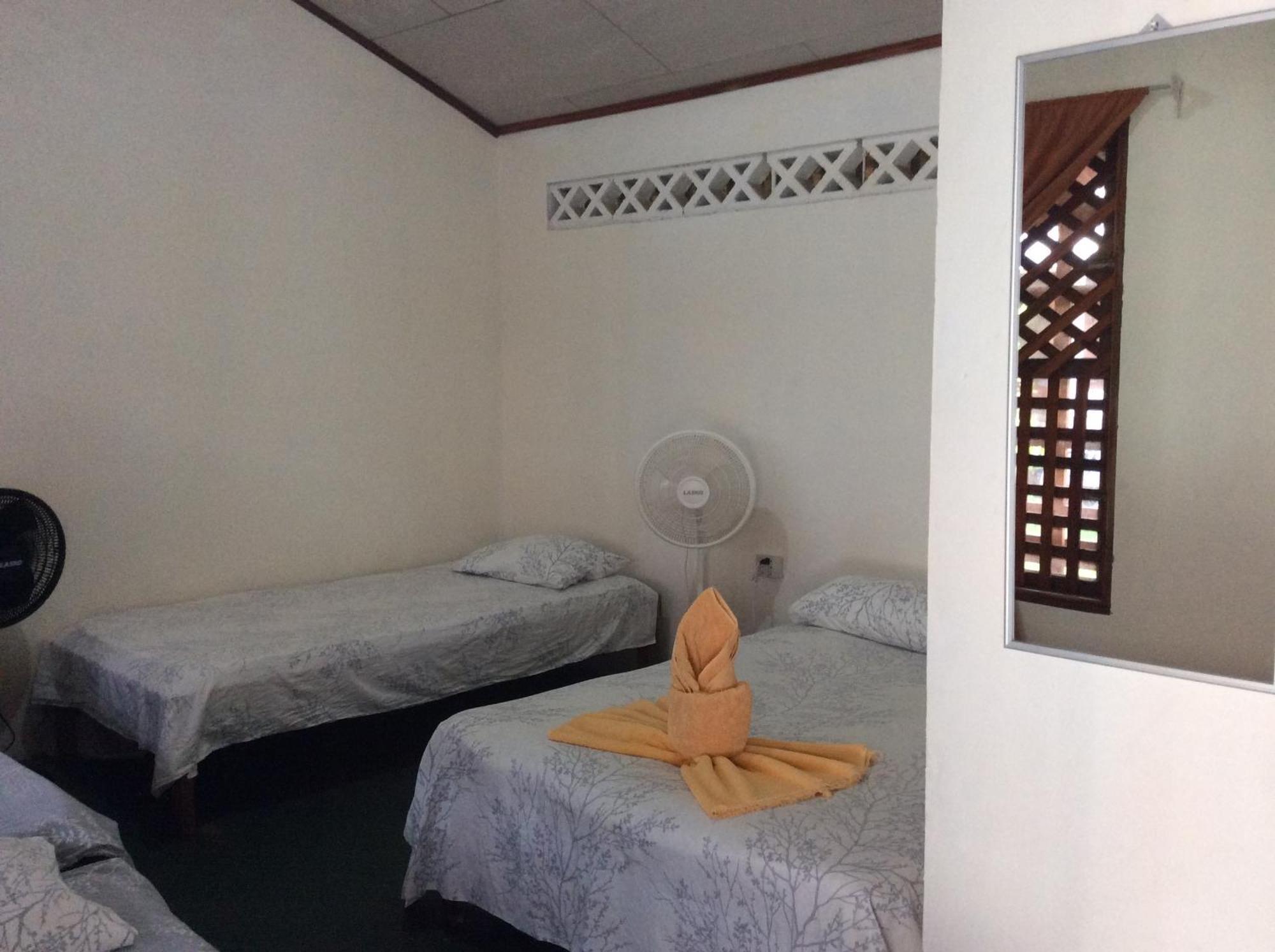 Cabinas Balcon Del Mar Tortuguero Exterior foto